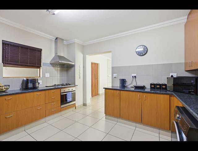 3 BEDROOM HOUSE FOR SALE IN CRAIGAVON
